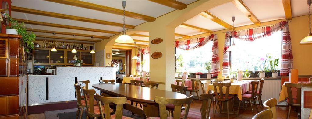 Gasthaus Trifelsblick Wernersberg 외부 사진